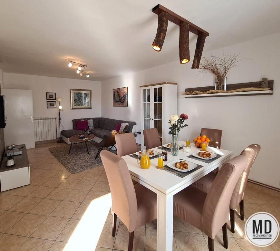 Apartment Valery Pula Exterior photo